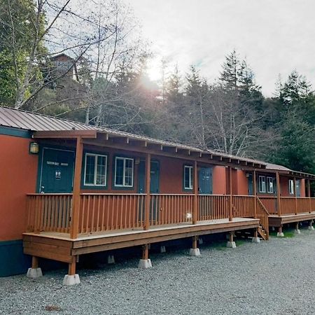 Rogue River Landing Resort Gold Beach Exterior photo