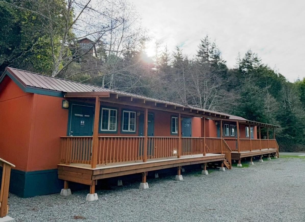 Rogue River Landing Resort Gold Beach Exterior photo